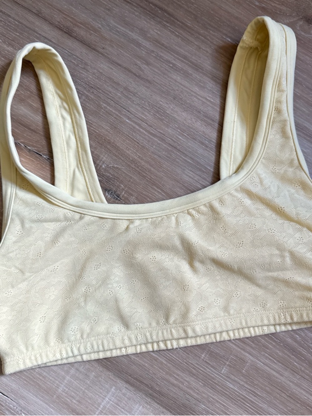 Aerie Butter Yellow Sports Bra Size S